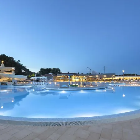 Comfortable With A Terrace Otel 3*